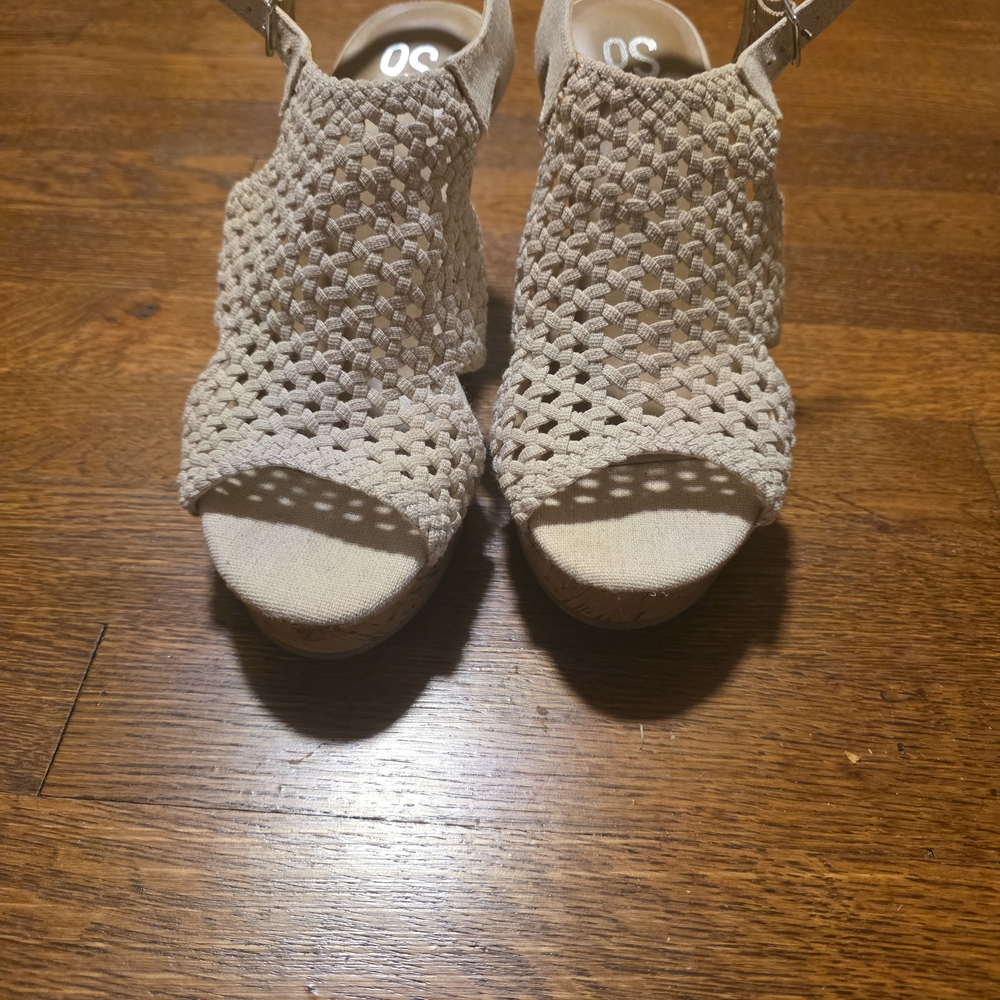 Kohl's Beige Woven Wedge Sandals